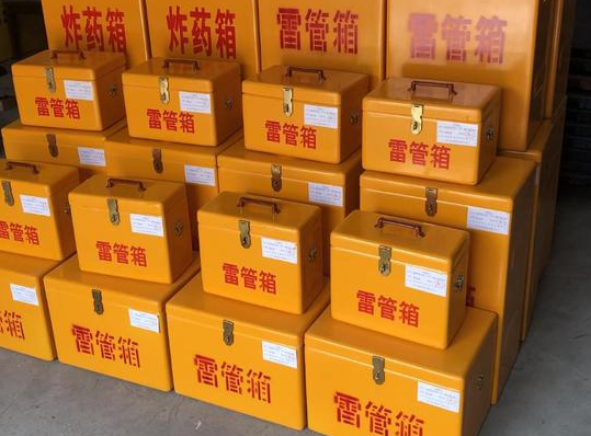 建平玻璃钢雷管箱的使用寿命一般是多少？